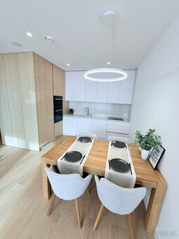 Prenájom 2izbový byt Rožňavská ulica Bratislava Olivia.