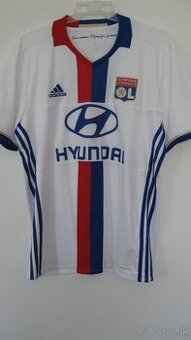 OLYMPIQUE LYONNAIS - 1