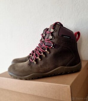 kožené turistické topánky