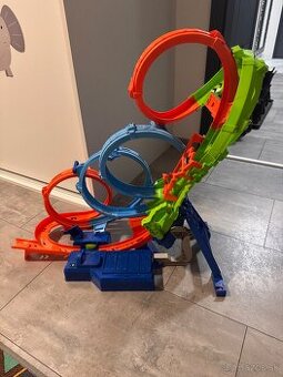 Hot Wheels autodráha