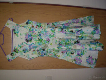 Damske dievčenske šaty v. M MIX-SPOLU 22 kusov