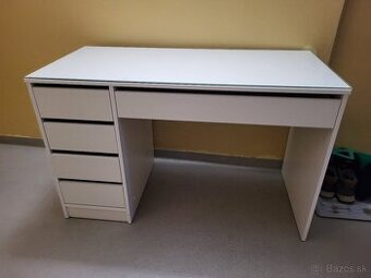 Písací stol