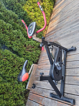Predam spinningovy bicykel.