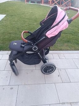 Kočiar pettie and Mars Street