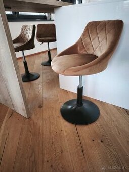 Jedálenské stoličky