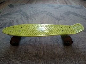 Predám kvalitný skateboard