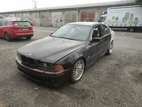 Rozpredám BMW E39 540iA