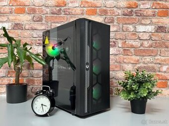 Ryzen 5 1600 AF\16GB\RX 5700\SSD\620W Zdroj