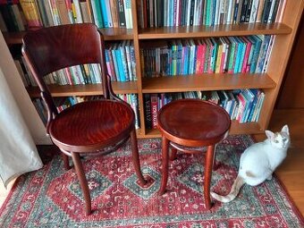 Thonet stoličky