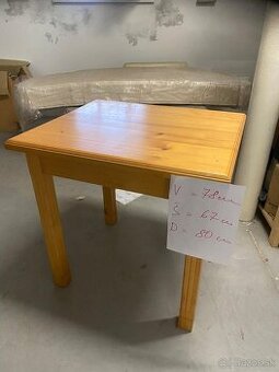 Stolík