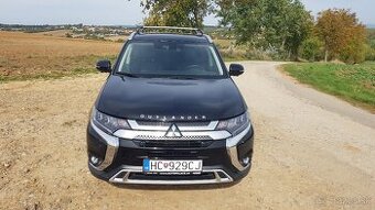 Predám Mitsubishi Outlander 2,0 Benzín