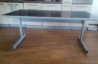 Predam kancelarske stoly