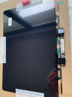 Displej na MacBook Pro 13”