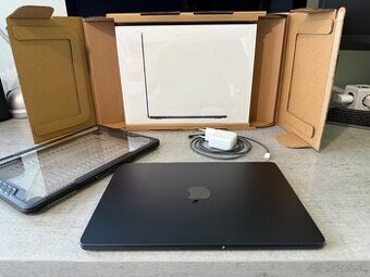 Apple Macbook Air 13 M2 22 / 16GB RAM / 512GB HDD / 92% Bat