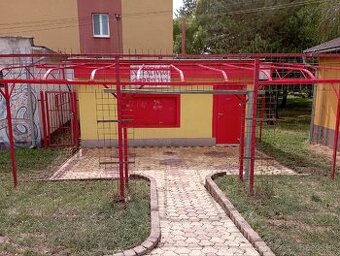 Murovaný stanok na prenájom - zmrzlina, kaviareň, kebab
