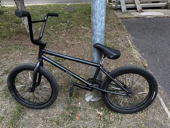 Predám BMX Radio Comrad. Bicykel na triky.