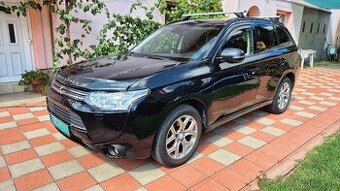 Mitsubishi Outlander PHEV 2013 2.0L
