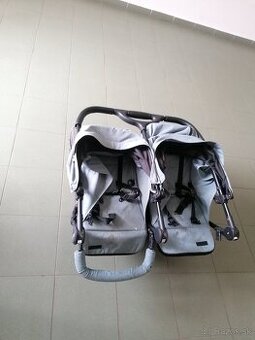 Súrodenecky kočík