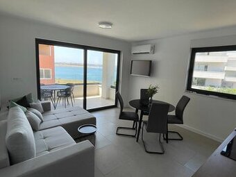 3-izb. zariadený apartmán s výhľadom na more, Chorvátsko
