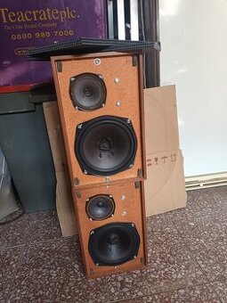 Regálové reproduktory Tesla 1