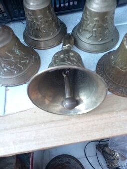 Zvonce.Mlyncek.Lampa.