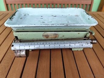 kovová kuchynská váha