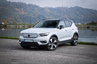 XC40 P8 Twin motor AWD, El. ťažné, Harman, Asistenti,91% SOH