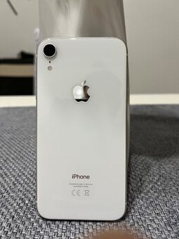 iPhone xr - 1
