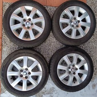 195/55 R15 letné pneu na diskoch orig.škoda