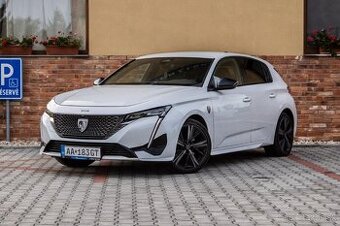 Peugeot 308 1.5 BlueHDi 130 GT Pack EAT8m / AJ NA SPLÁTKY