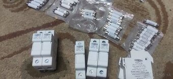 Tavné poistky 10x38 (15€ všetko)