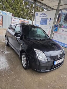 Suzuki Swift 1.3i