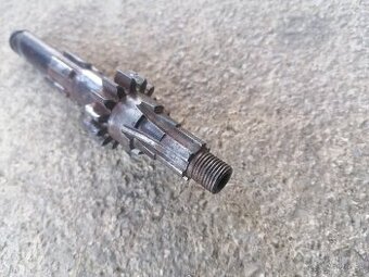 Predám hriadeľ prevodovky na Jawa 20, 21, 23 pionier mustang