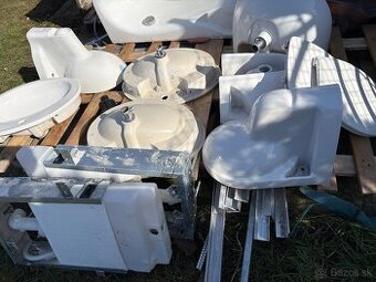 Predám umývadla wc 2xpodomietkovy geberit bidet.