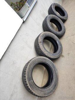 Predám Zimné Pneu 195/65 r15