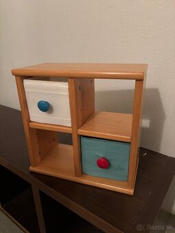 Predám nástenný regál Domestav Domino - 2x2 - smrek