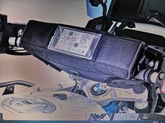 Taška na řídítka téměř všech typů motocyklů