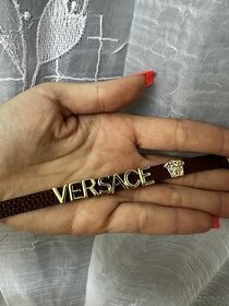 Naramok Versace