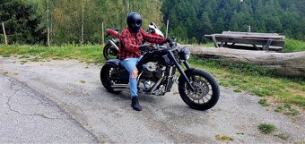 Suzuki VL 1500