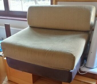 Rozkladacie kreslo a taburetku