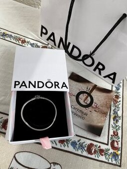 Pandora náramok