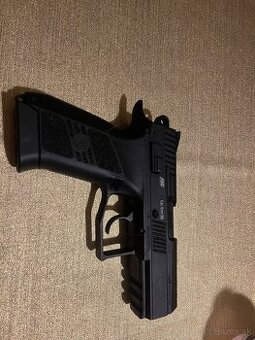 Pištoľ na guličky airsoft