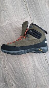 Turisticka obuv Northfinder
