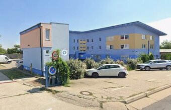Obchodno - kancelársky priestor, showroom, Dvojkrížna ul. BA