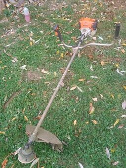 krovinorez Stihl fs131