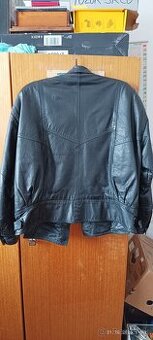 Kožená dámska retro bunda do pásu