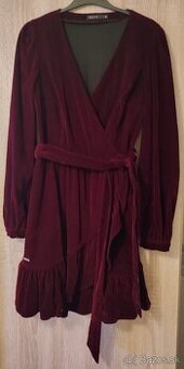 Bordové zamatové šaty zn. Mohito