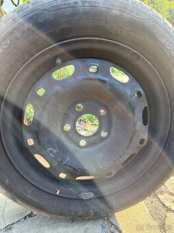 Letné pneumatiky185/60 R14 na diskoch