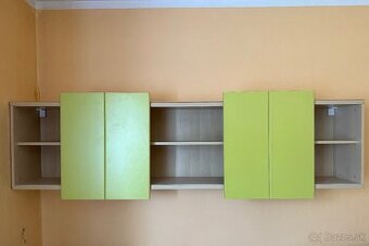 Polica zelená detská zavesená DECODOM