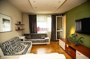 REZERVOVANÉ: Ponúkame na predaj priestranný 4izbový byt v po